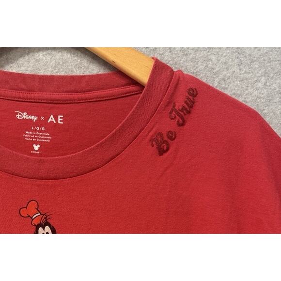 American Eagle x Disney Mickey Mouse Holiday Red Tee Shirt Men’s L Unisex NWT - Picture 3 of 10